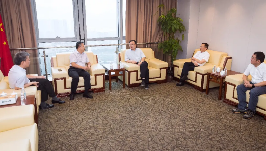 供应链综合商业效劳平台迈进浙江第一站 — — 尊龙凯时与温州尊龙凯时战略签约